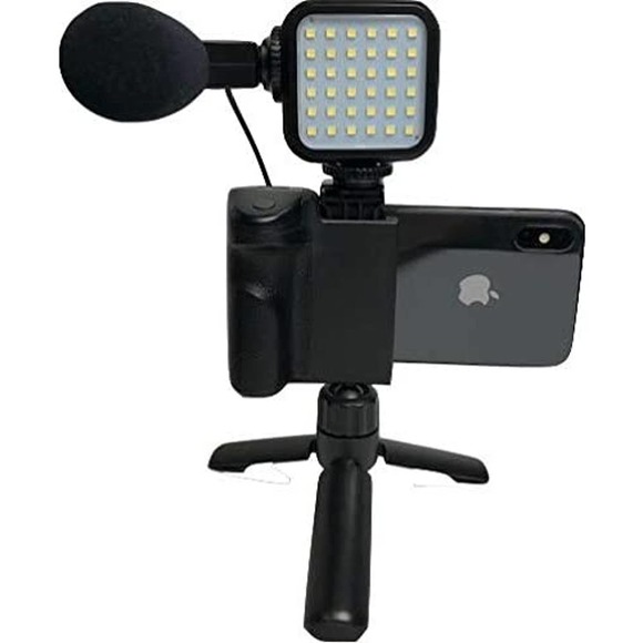 DigiPower Follow Me #GoViral Vlogging Kit for Cameras & Phones | with Microphone - Picture 2 of 7